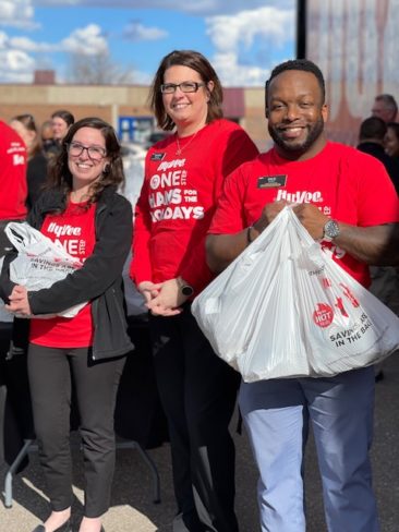 hy vee ham giveaway.jpg